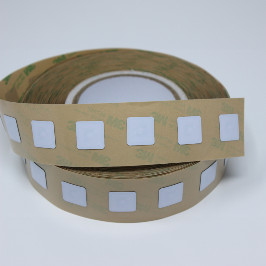 NFC sticker ANTI-METAL NTAG213 19mm x 19mm - plain glossy white + 3M glue