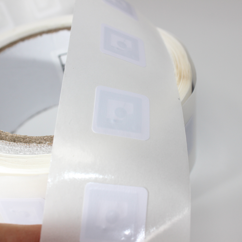NFC sticker White PVC NTAG213 19mm x 19mm 